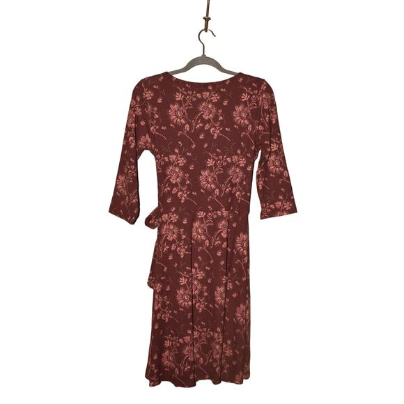 SYNERGY NEW $60 3/4 Sleeve Knee Length Floral Wrap‎ Dress in Mahogany Large - Picture 2 of 4
